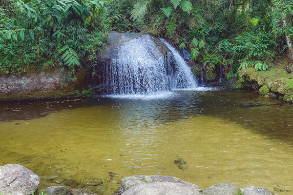 Um Dia no Paraíso Natural: Descobrindo o Vale do Alcantilado